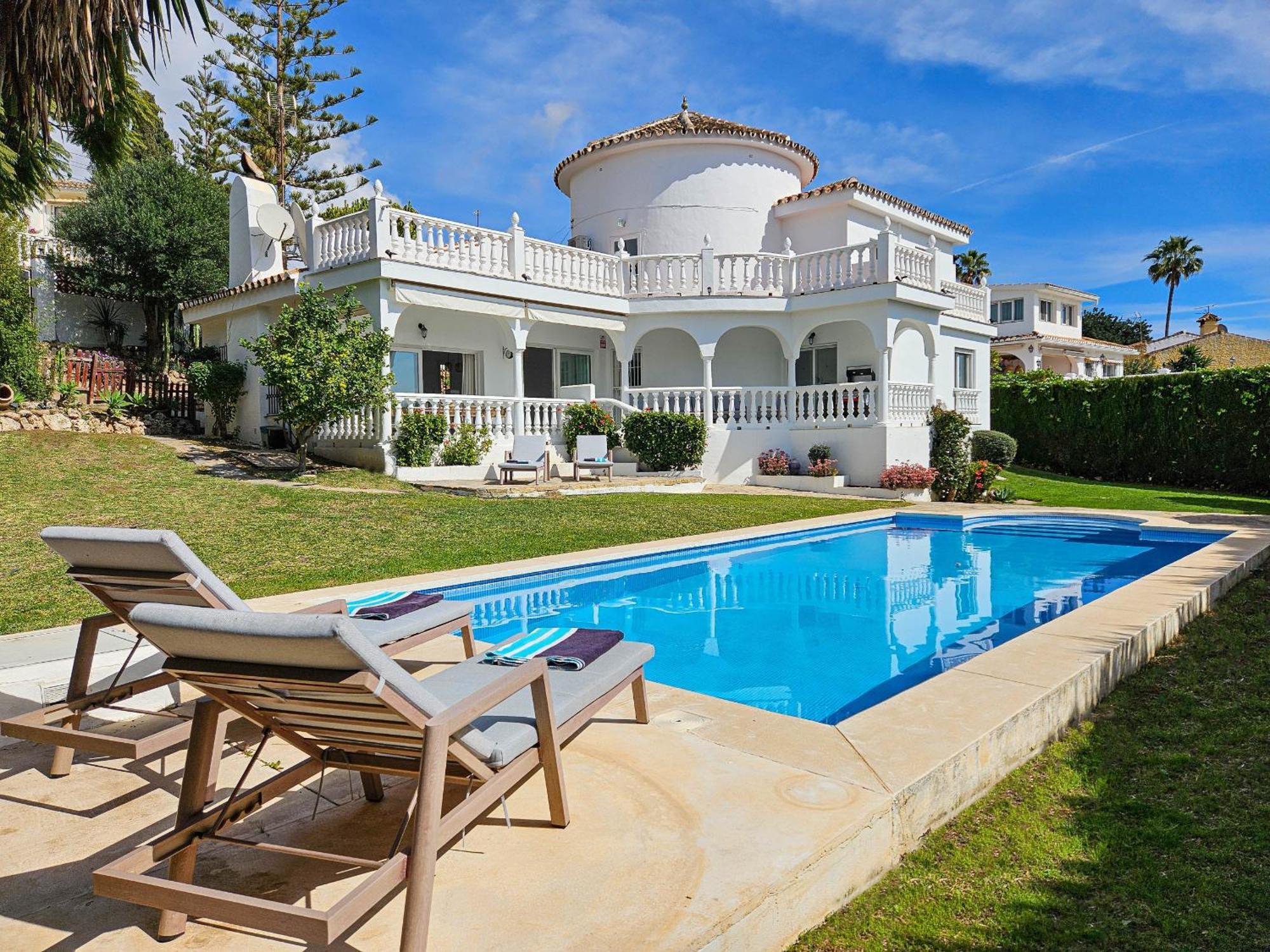 Villa Las Mariposas In La Sierrezuela, Mijas Costa 米哈斯科斯塔 外观 照片